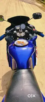 Yamaha R15 V1 very silent engine