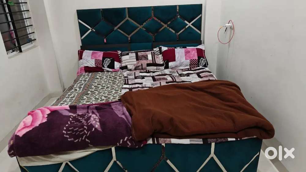 Double bed without mattress