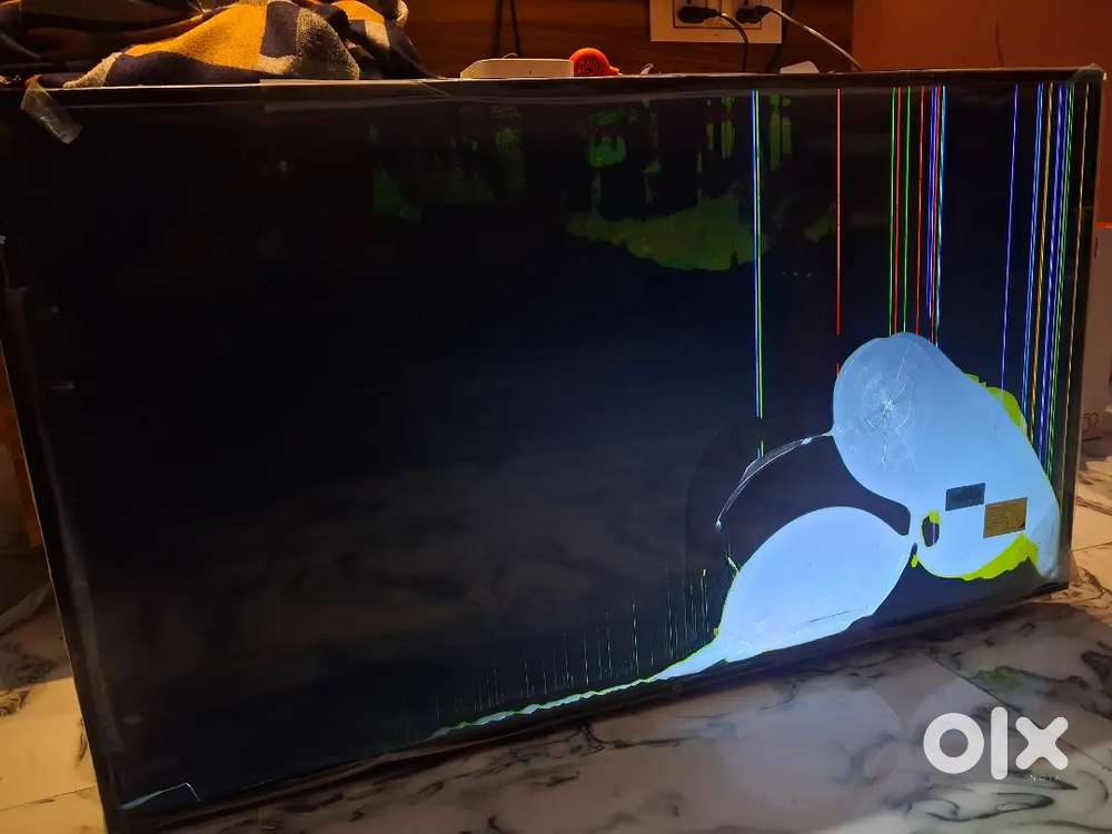 Mi Tv 4a 32inch and boat rockerz 430 headphones