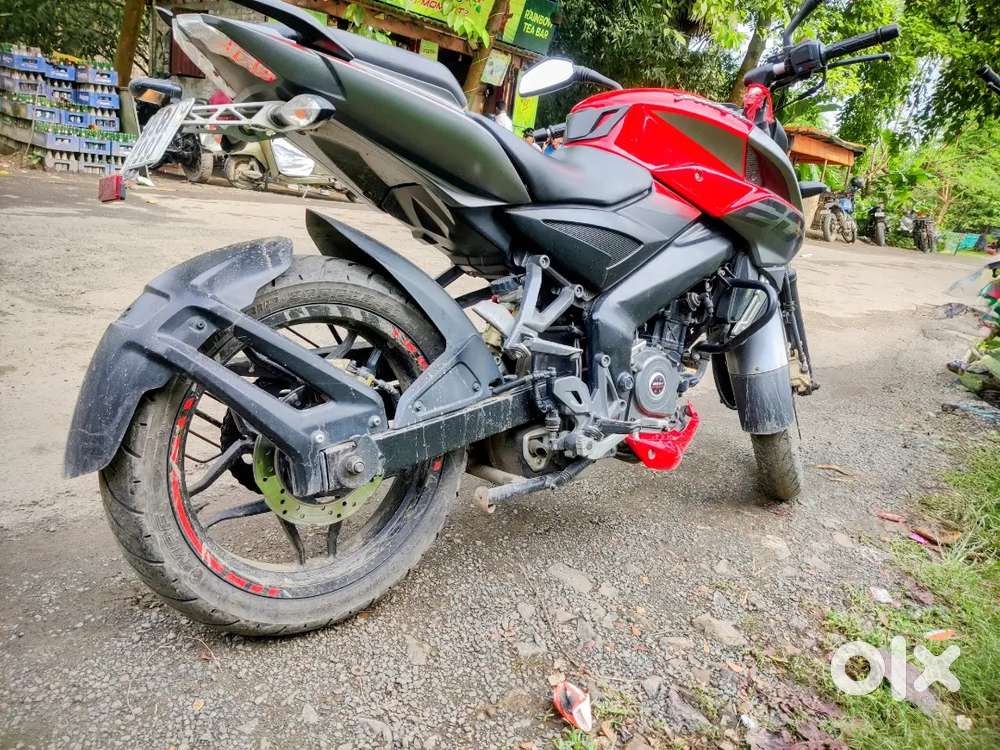 Bajaj Pulsar NS 200 Excellent condition । Well maintained
