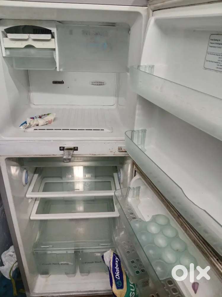 Samsungdouble door 250liters refrigerator for sale