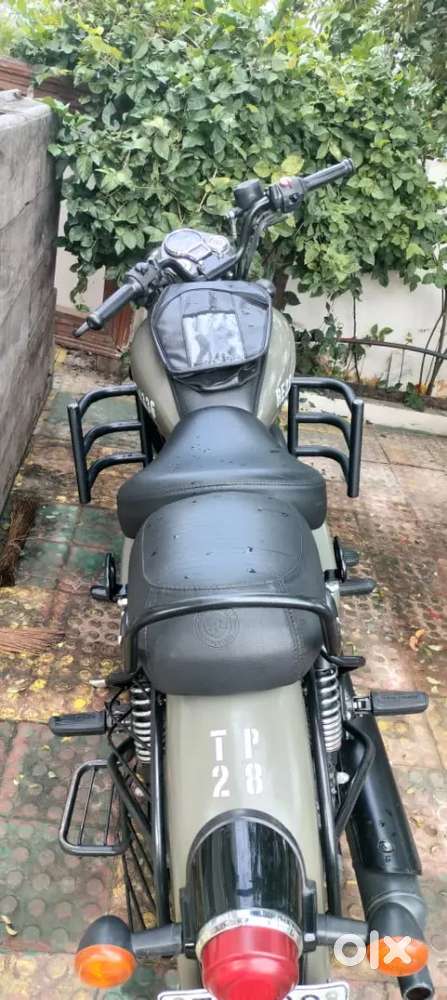 Single hand bike showroom track good condition