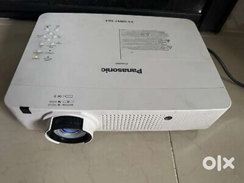 Epson, Benq, Panasonic,sharp.HDMI Vga projector available