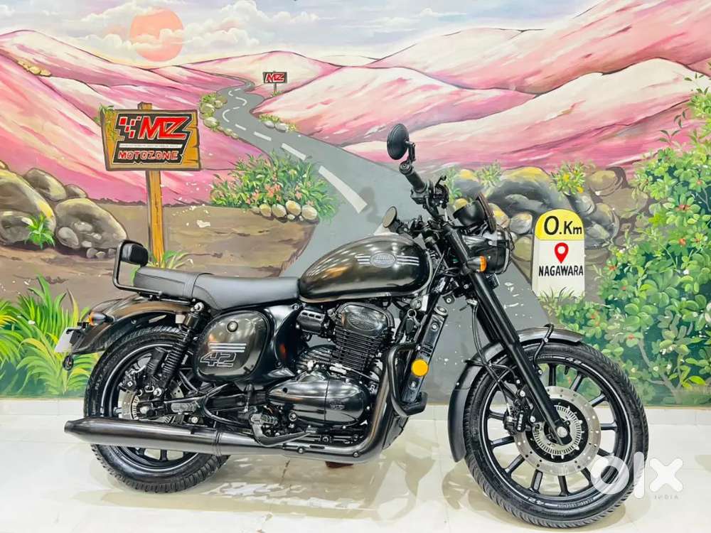 JAWA 42 DUAL DISC DUAL ABS BLACK COLOUR MODEL 2022