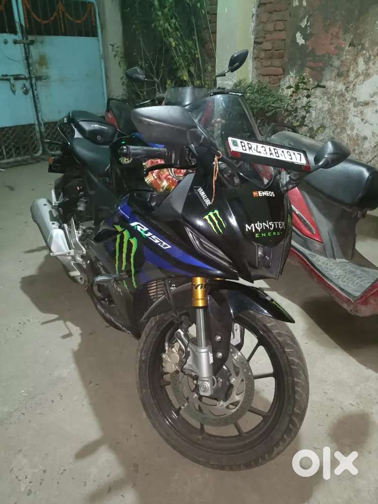 Yamaha R15