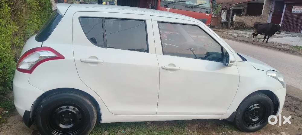 Maruti Suzuki Swift 2016 Petrol 54000 Km Driven