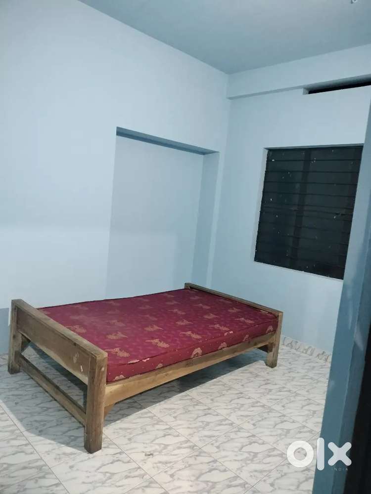 Single room for ladies at Eranjippalam