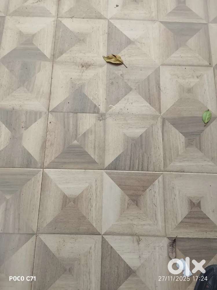 Couplesinu ഒരുമിച്ച് താമസിക്കാൻ പറ്റിയ റൂം ആവിശ്യം ഉണ്ട്,