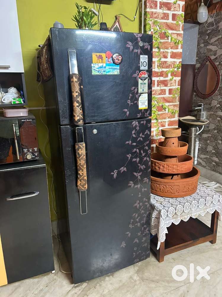 LG refrigerator 240Lit at ₹15000