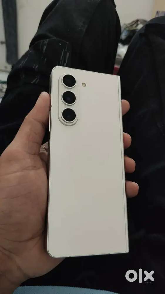 Samsung  fold 5 12/256