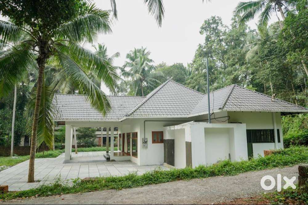 New single floor modern villa and 31 cent land for sale