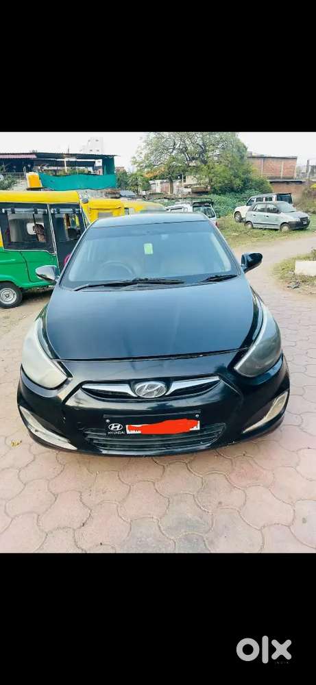 Hyundai Verna 2012 secnd ownr smooth engne & amzing pickup fixed price