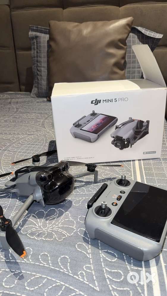 DJI MINI 5 PRO DRONE 36 MINUTES FLY MORE COMBO