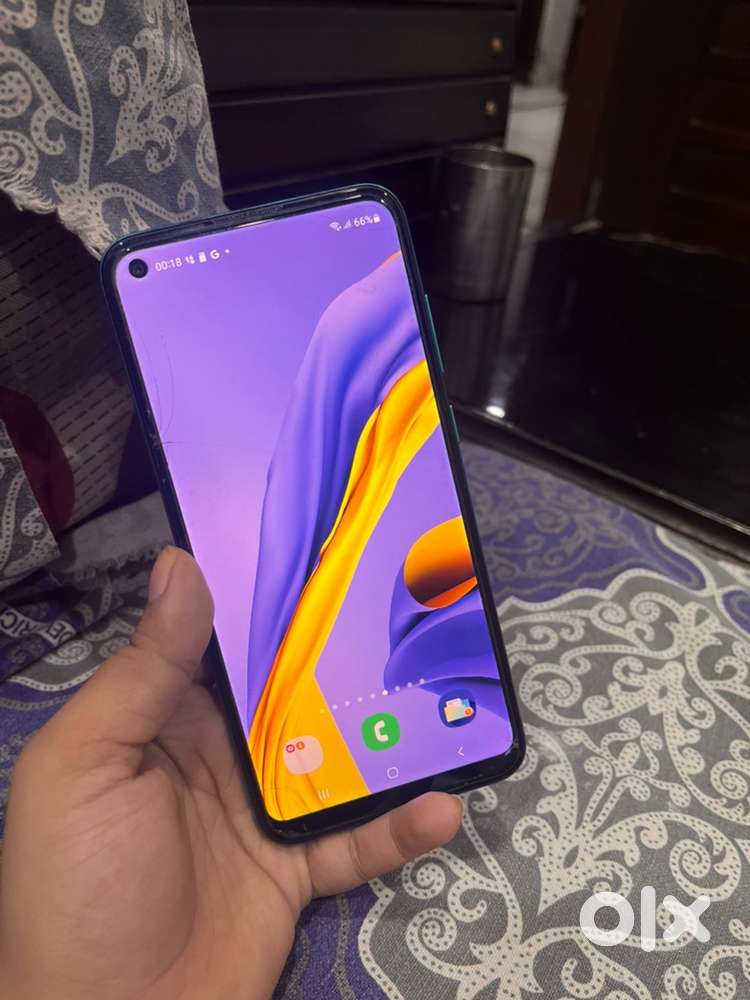 Metallic blue colour /ready with no defect /price can be negotiable