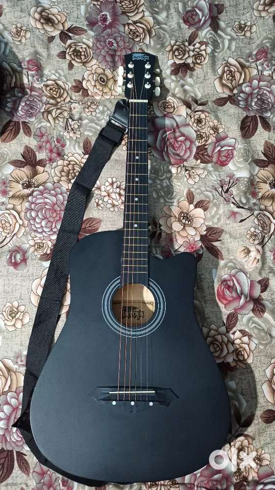 Intern guitar