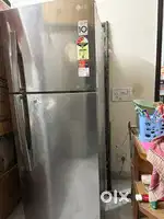 Lg fridge immedate sale and under warranty period