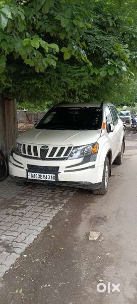 Mahindra XUV500 2013