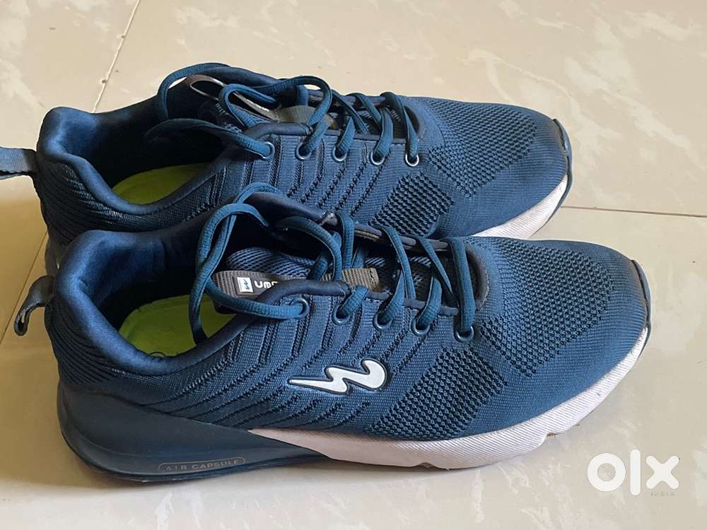 Campus Air Capsule Running Shoes (Size 7)