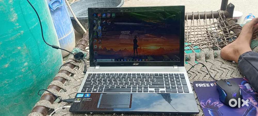 Acer aspire laptop new condition 6GB Ram 500GB HDD i5 3rd Gen 10000