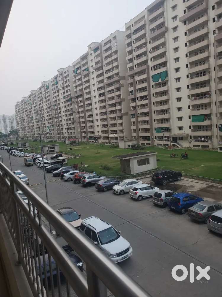 Need a  [roommate] flatmate 2bhk flat on sharing base