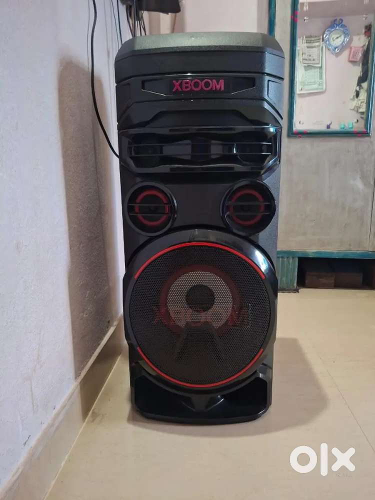 LG XBOOM RNC7 DJ PARTY Speaker