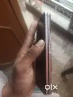 Middle display off 5G (fold 2