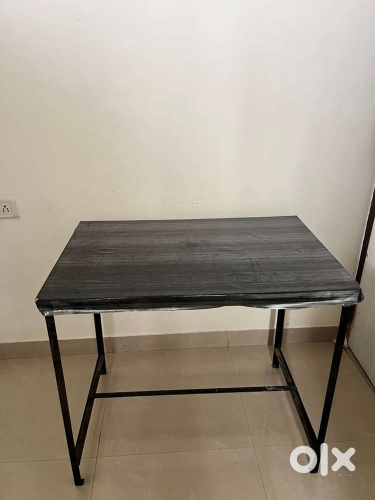 Study / Laptop / Computer Table for Sale