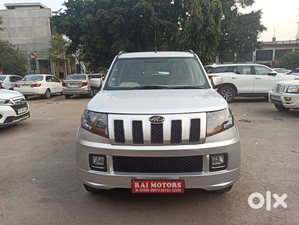 Mahindra TUV 300 T10, 2017, Diesel
