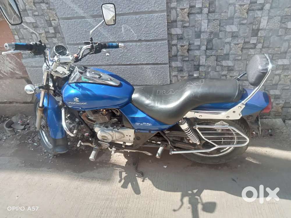 Bajaj Avenger 220