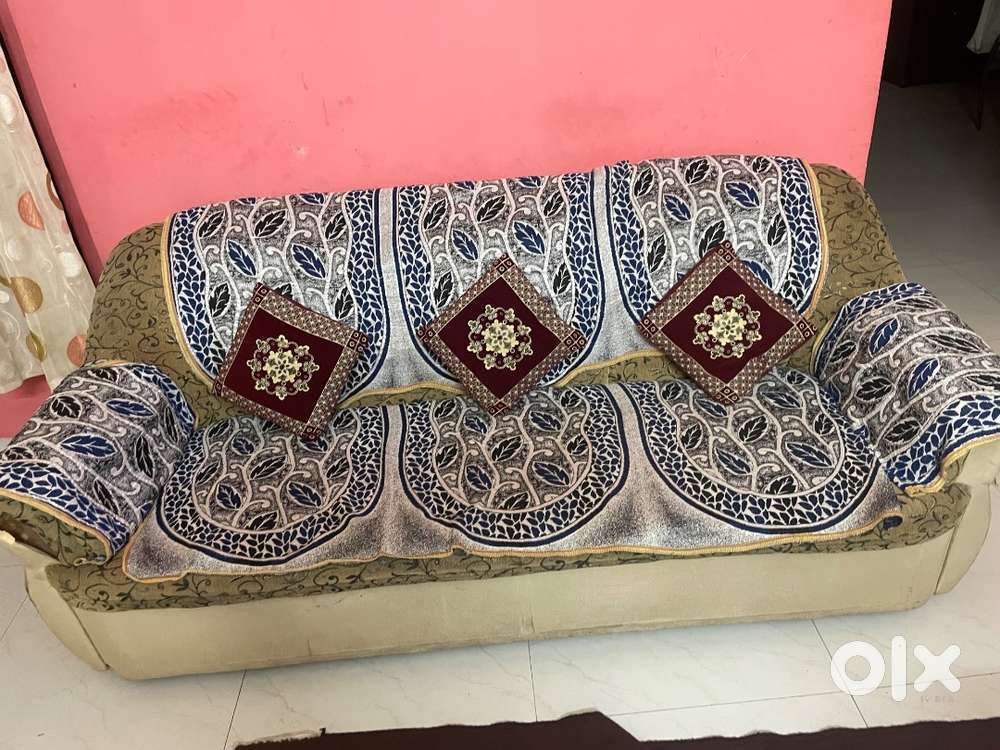 1. Used sofa at almost 90% discount