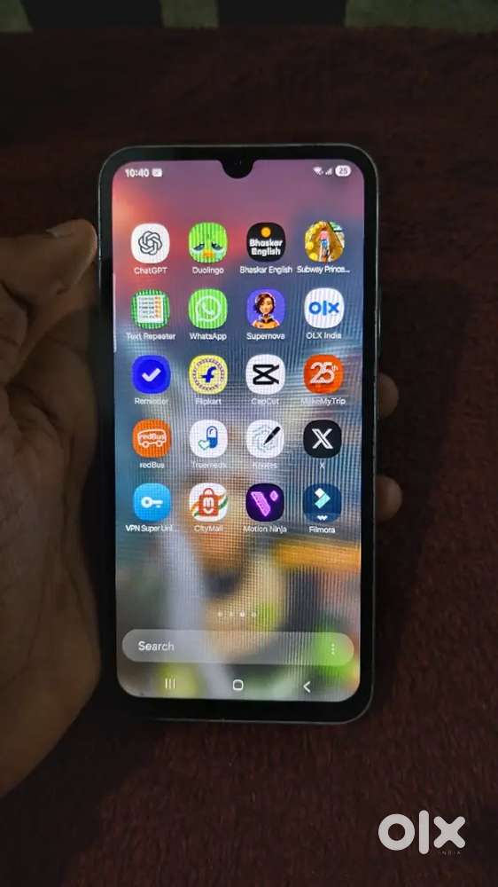 Mujhe ye phone bechna h
