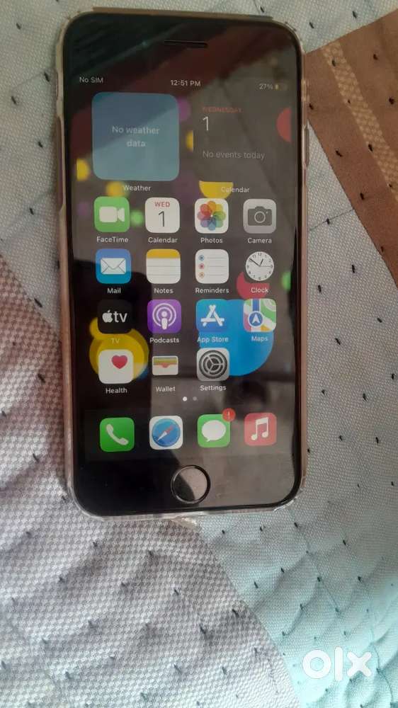 Iphone 8 black color all good condition