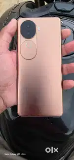 vivo V40e 5G (Royal Bronze, 256 GB)  (8 GB RAM)