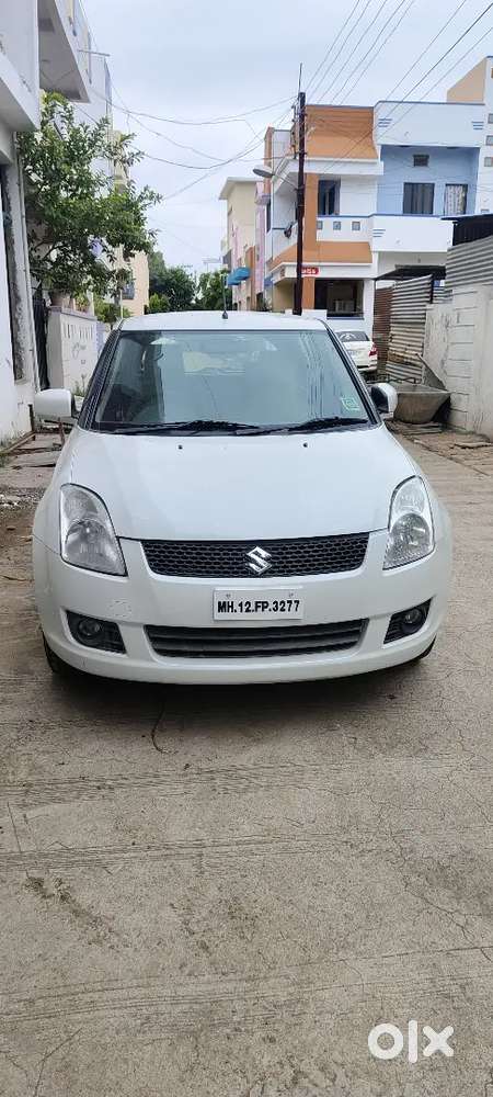 Swift zxi petrol cng