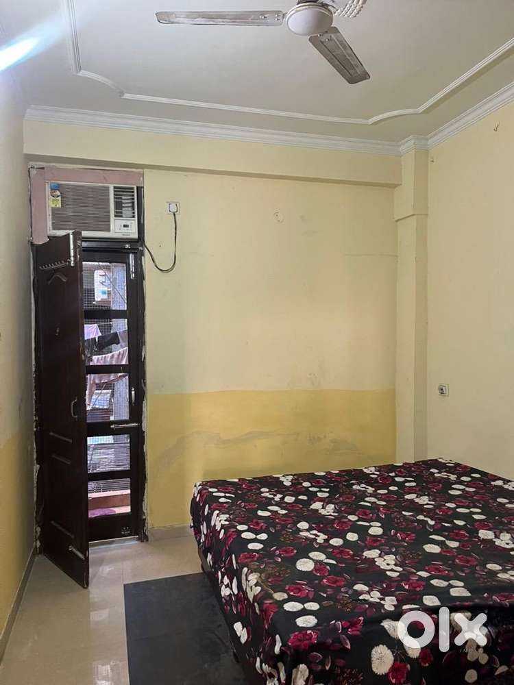 Independent Room at VIP Road, Zirakpur