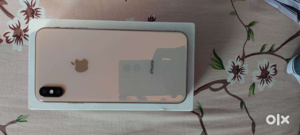iPhone xs max 256gb dual sim with box ladies used Rose gold colour
