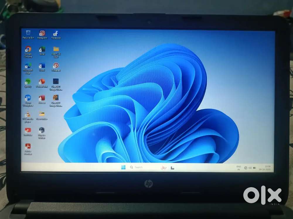 HP LAPTOP Intel core i3