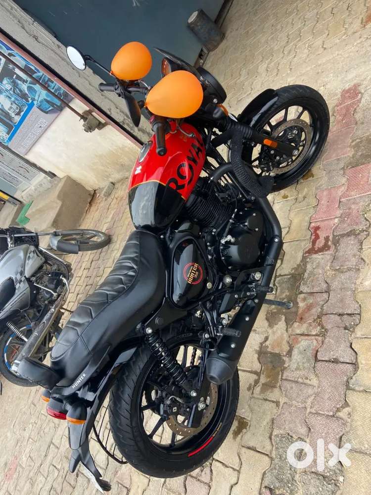 New royal Enfield Hunter 350 new condition no scratches