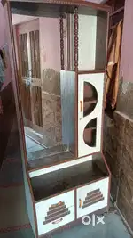 Dresing table with mirror