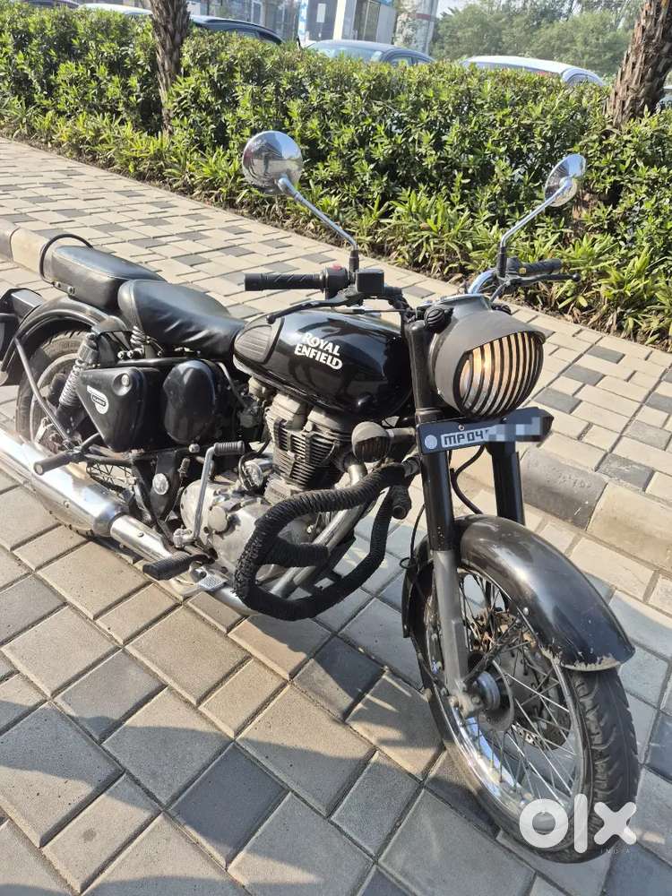 Royal enfield Classic 350 Redditch edition.