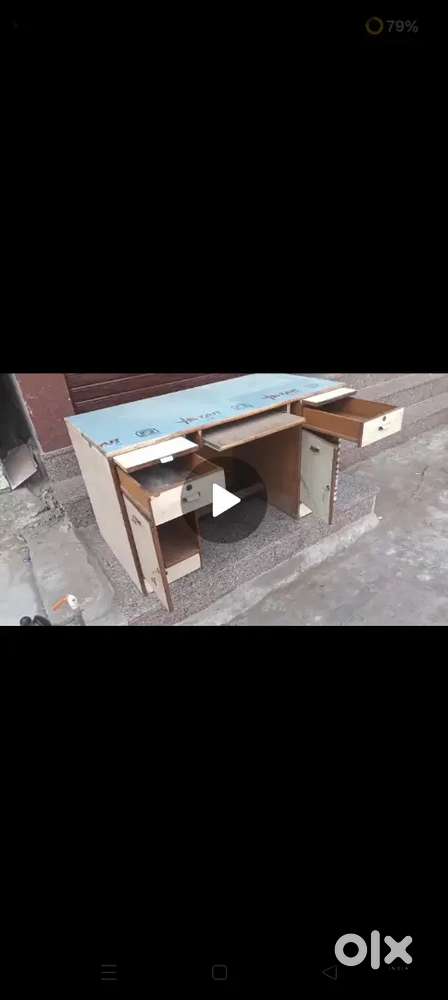 Computer table counter