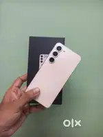 Samsung S23    8+256 GB