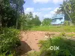 10 cent plot on chanttavillahh ( road side)
