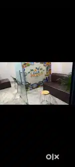 Office space for 8 person