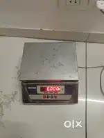 Weighting machine for shops