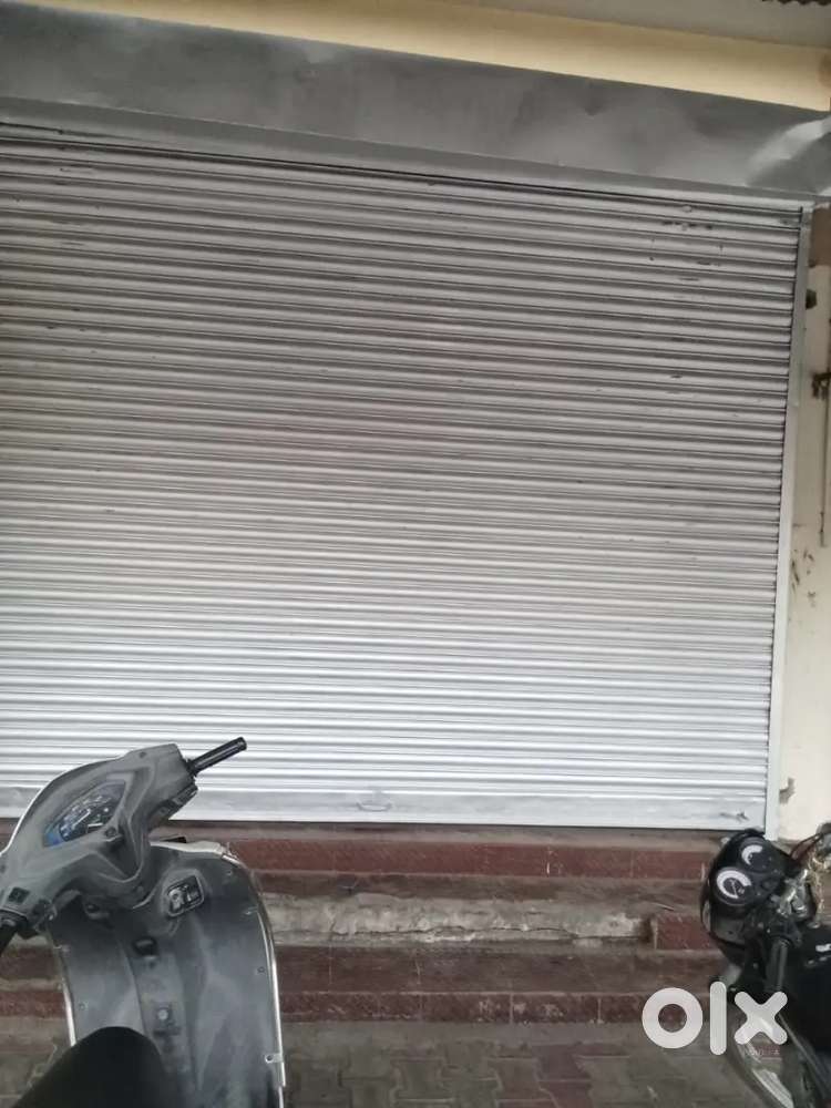 Shop rent daini ah office