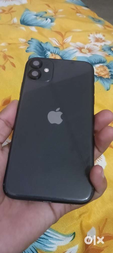 I phone 11 black 128gb