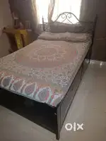 Iron bed 4×6