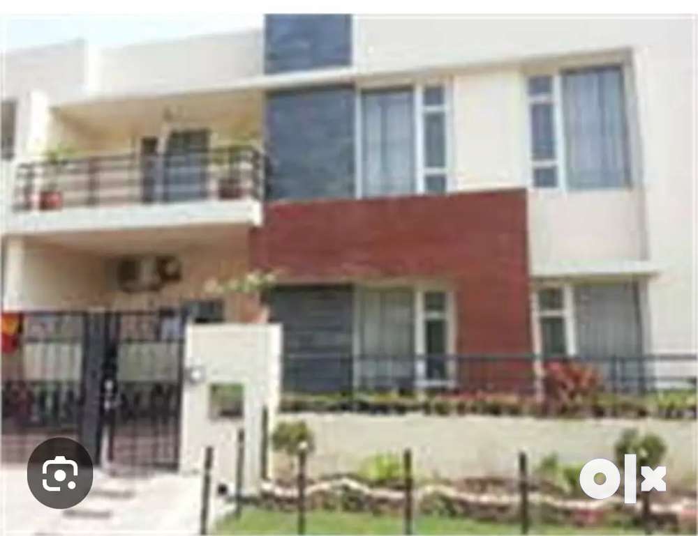 Pine homes dhakoli Ultimate location 3 BHK 150 sqr yard duplex villa