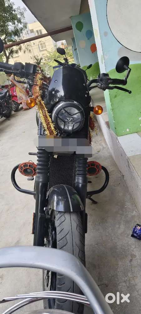 JAWA YEZDI ROADSTER 350 CC 21 Horse power
